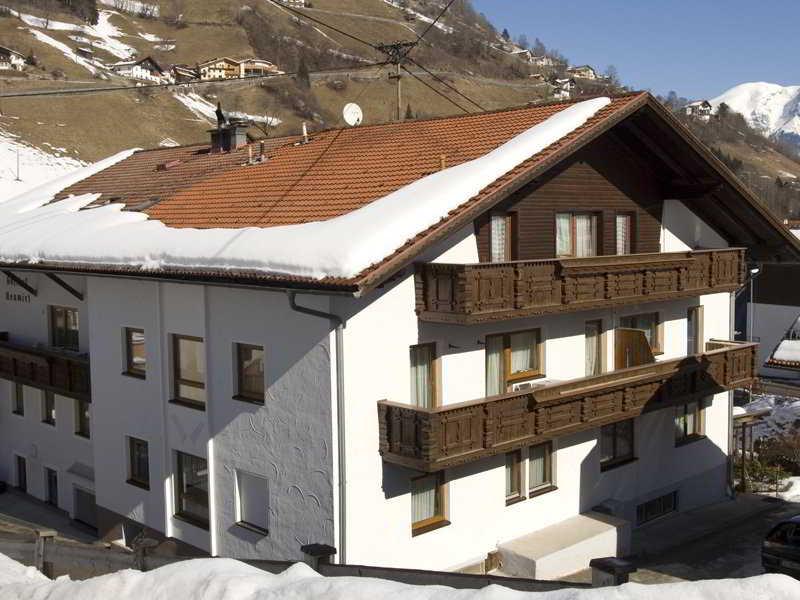 Hotel Neuwirt Kirchdorf in Tirol Zewnętrze zdjęcie